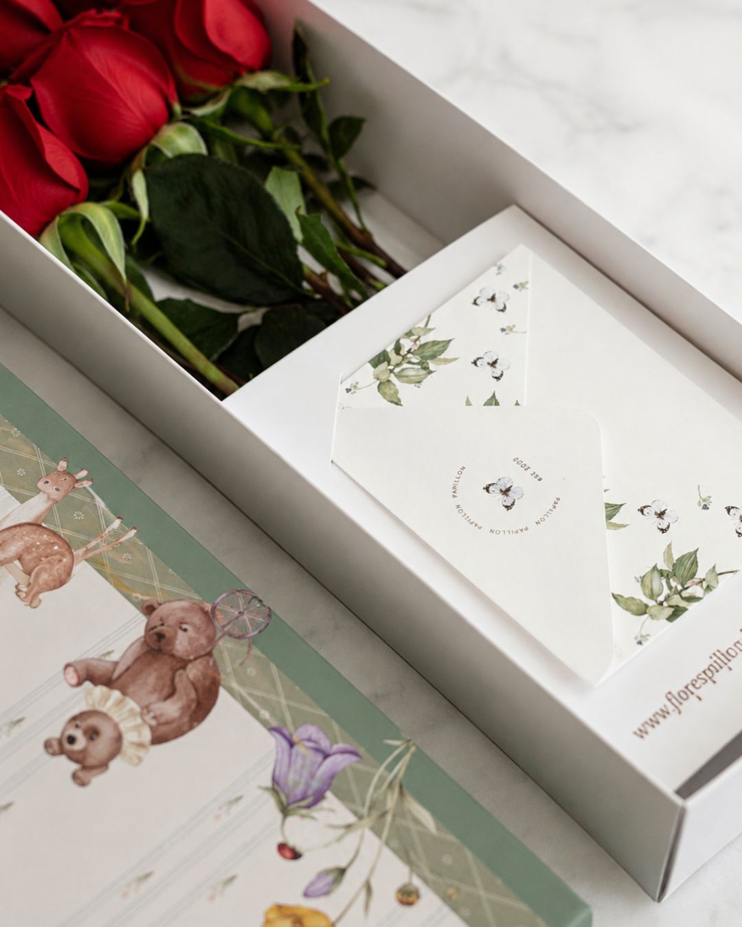 Caja de 6 Rosas Rojas Baby Print